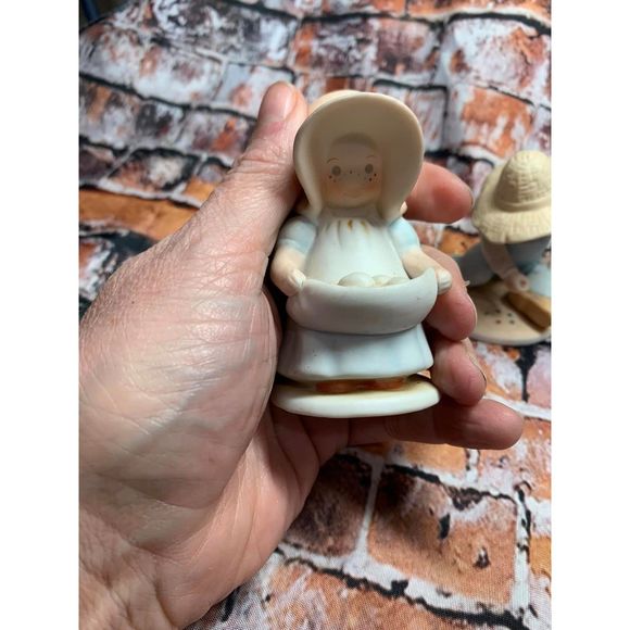 3 Pieces Circle of Friends Masterpiece Figurines 1990's Homco Collectible EUC - Picture 2 of 11